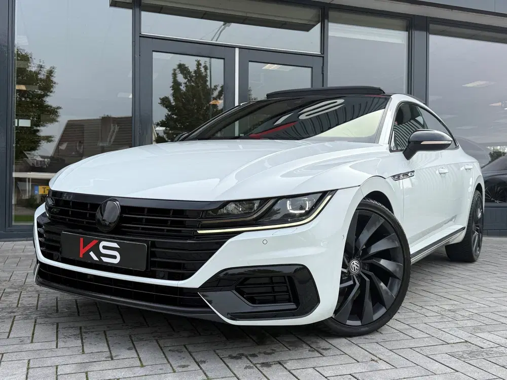 Volkswagen Arteon 2.0 TSI R Line Virtual Pano Keyless Camera uit 2020, foto 2