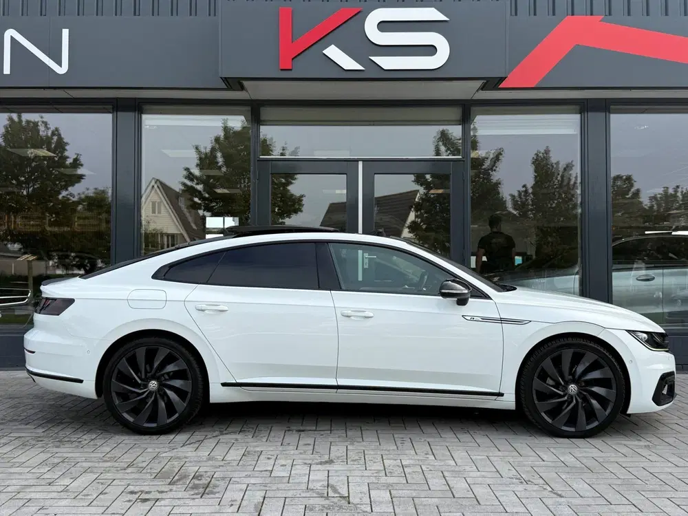 Volkswagen Arteon 2.0 TSI R Line Virtual Pano Keyless Camera uit 2020, foto 9