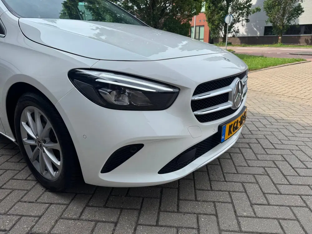 Mercedes-Benz B-Klasse 220 4MATIC 4WD Premium uit 2019, foto 3
