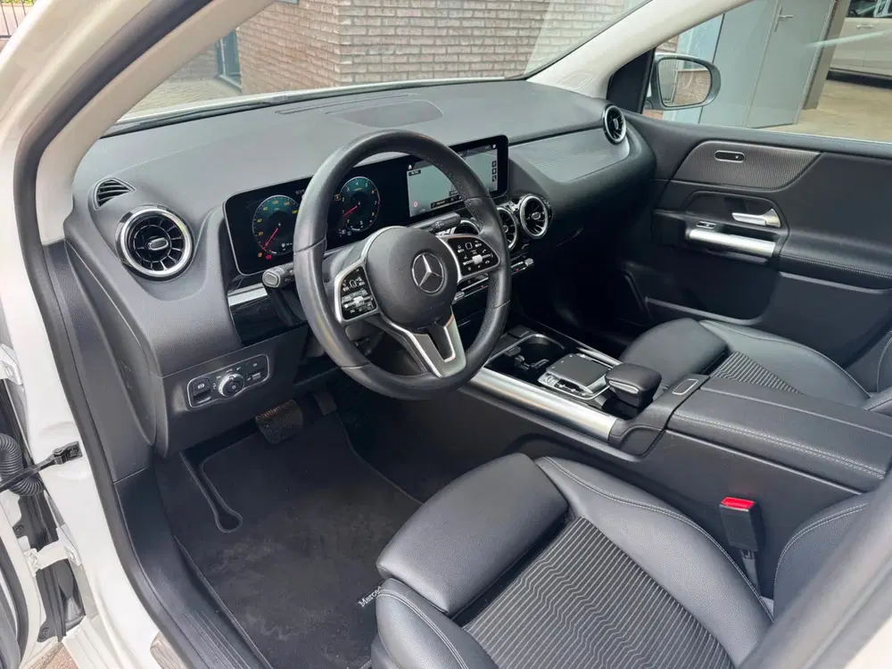 Mercedes-Benz B-Klasse 220 4MATIC 4WD Premium uit 2019, foto 5