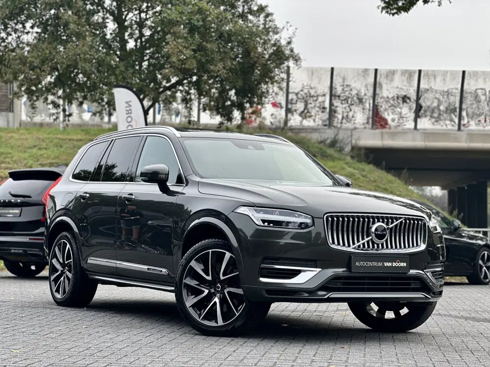 Volvo XC90 2.0 T8 uit 2020, foto 2