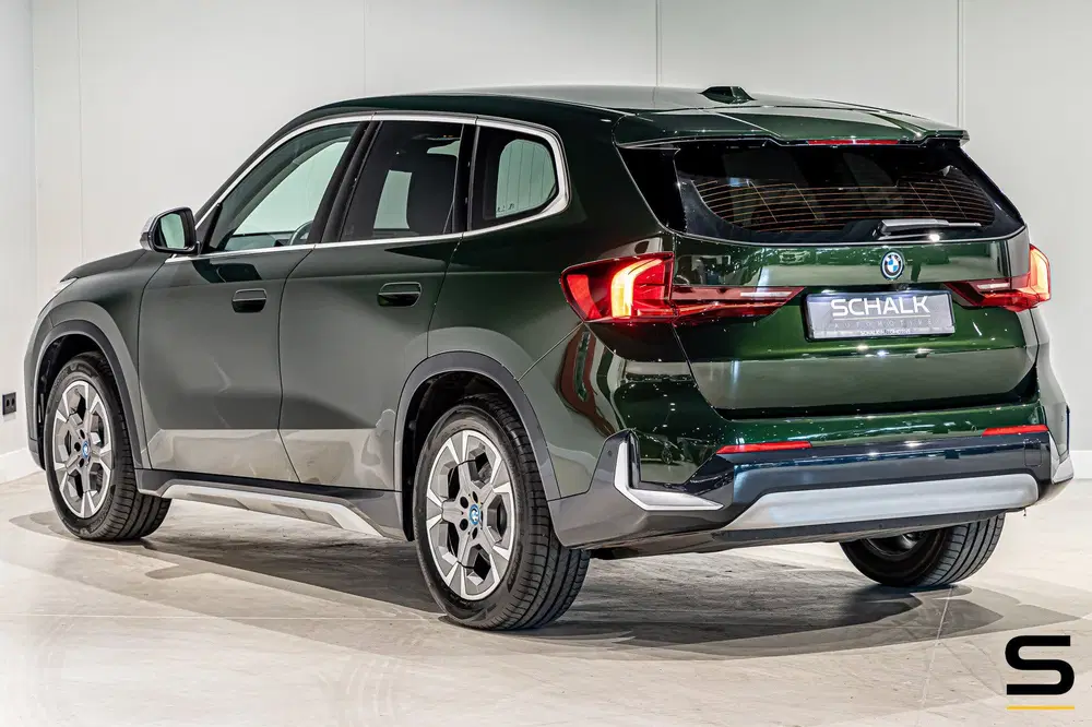 BMW iX1 eDrive30 X-Line uit 2024, foto 2