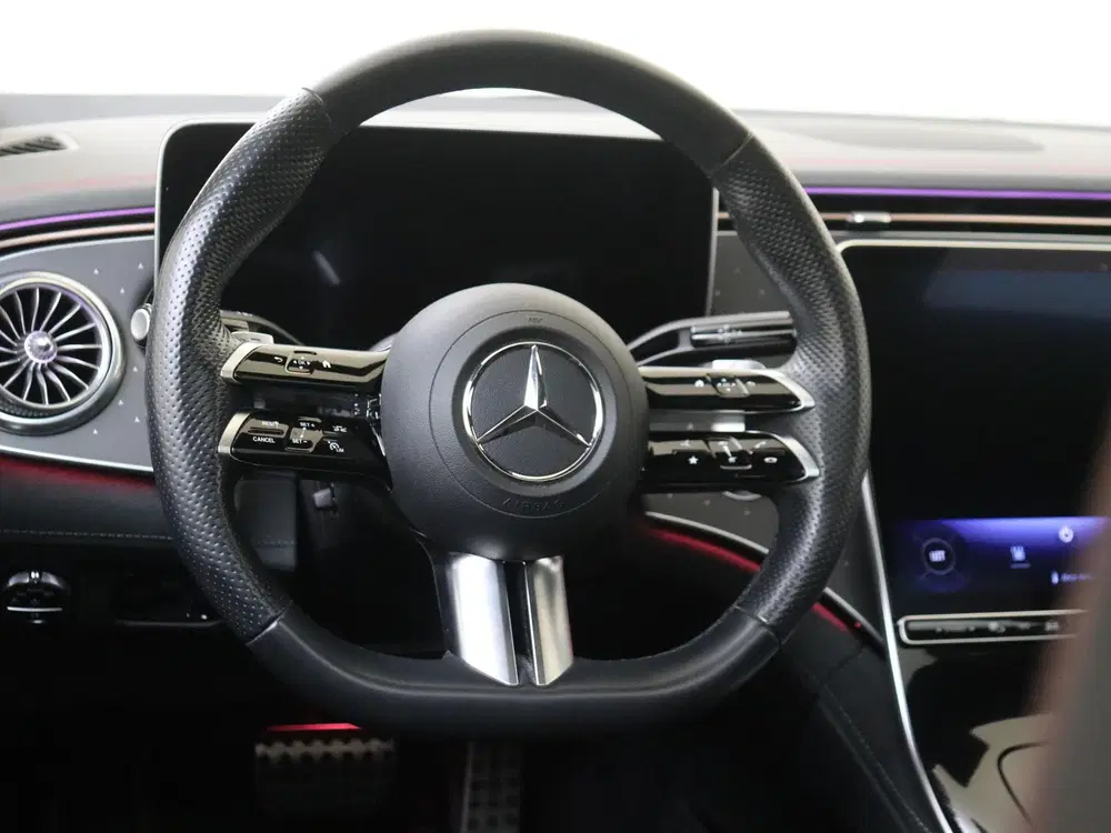 Mercedes-Benz EQE 350+ Launch Edition AMG Line 91 kWh uit 2022, foto 10