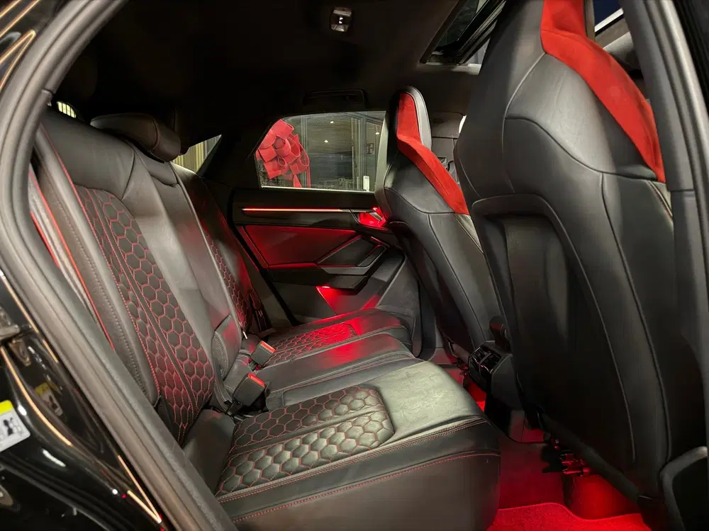 Audi RS Q3 TFSI uit 2020, foto 12