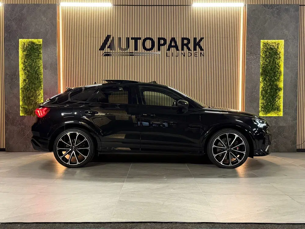 Audi RS Q3 TFSI uit 2020, foto 6