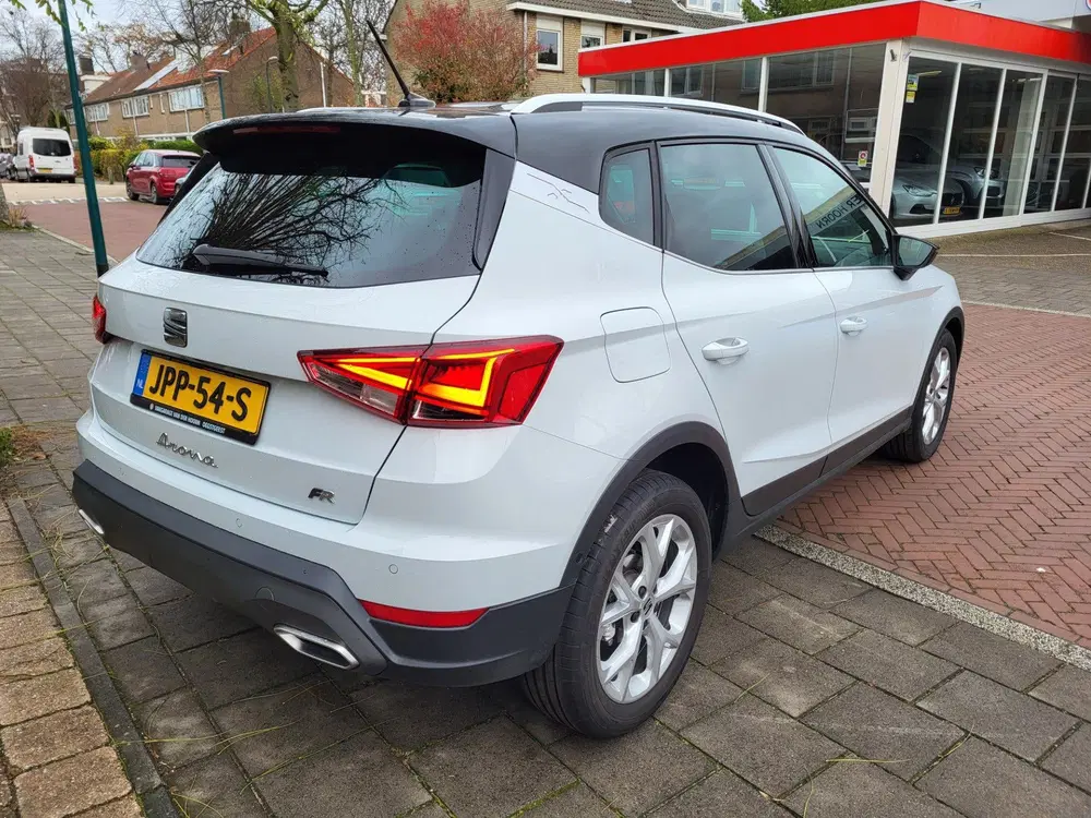 SEAT Arona 1.5 TSI EVO FR Business Intense Plus uit 2025, foto 4
