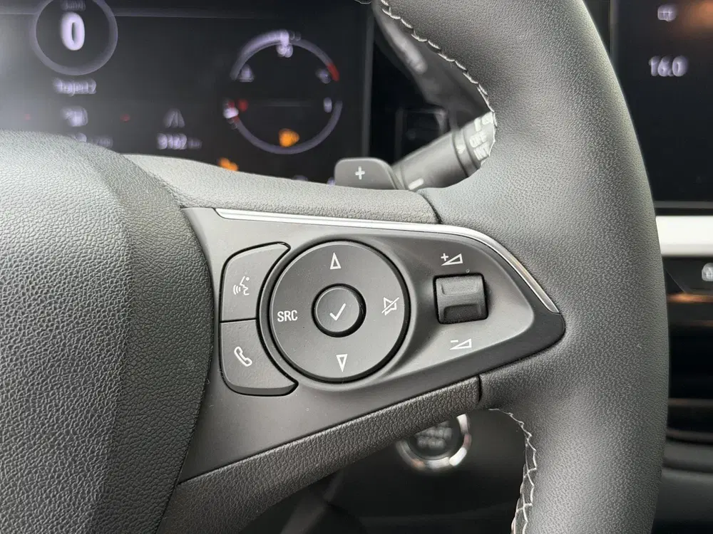 Opel Grandland 1.2 Hybrid GS-line uit 2024, foto 15