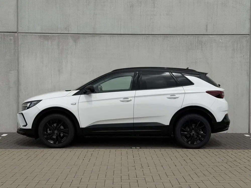 Opel Grandland 1.2 Hybrid GS-line uit 2024, foto 3