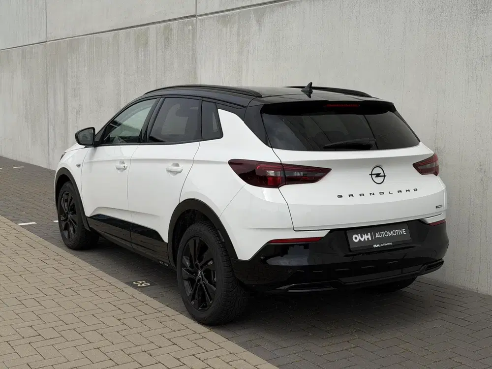 Opel Grandland 1.2 Hybrid GS-line uit 2024, foto 4