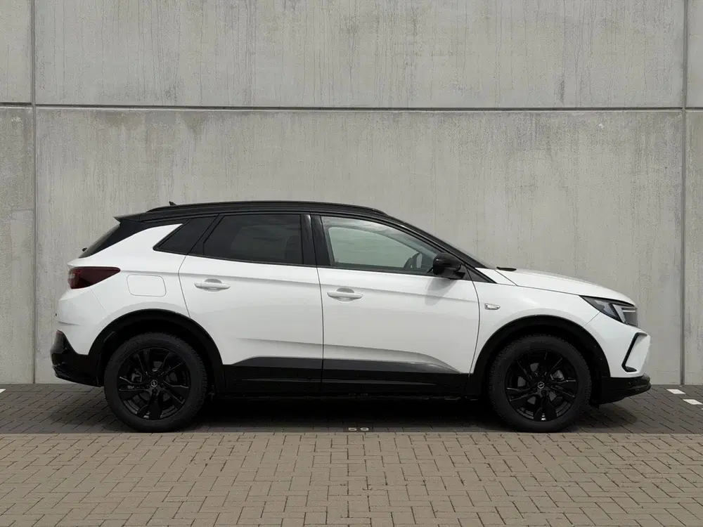 Opel Grandland 1.2 Hybrid GS-line uit 2024, foto 6