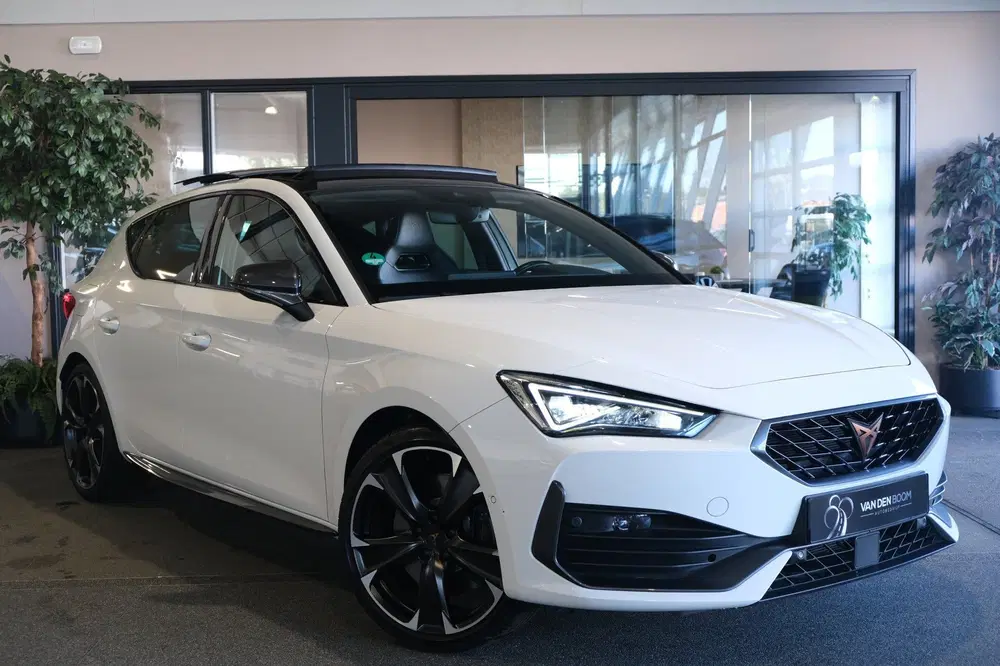 Cupra Leon 1.4 e-Hybrid VZ 245PK Pano Led Cam Navi Vi uit 2022, foto 6