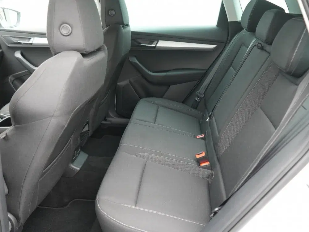 Skoda Karoq 1.5 TSI ACT Business Edition uit 2025, foto 14