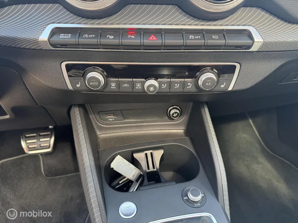 Audi Q2 35 TFSI S-Line uit 2021, foto 14