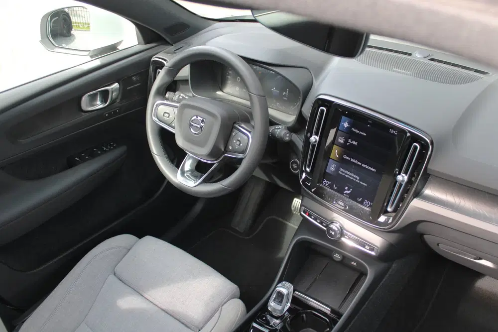 Volvo XC40 1.5 T5 Plug-in hybrid Ultimate Bright uit 2022, foto 2