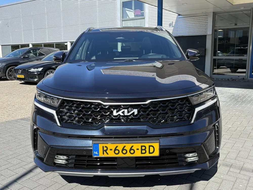 Kia Sorento 1.6 T-GDI Plug-in Hybrid 4WD ExecutiveLine uit 2022, foto 2