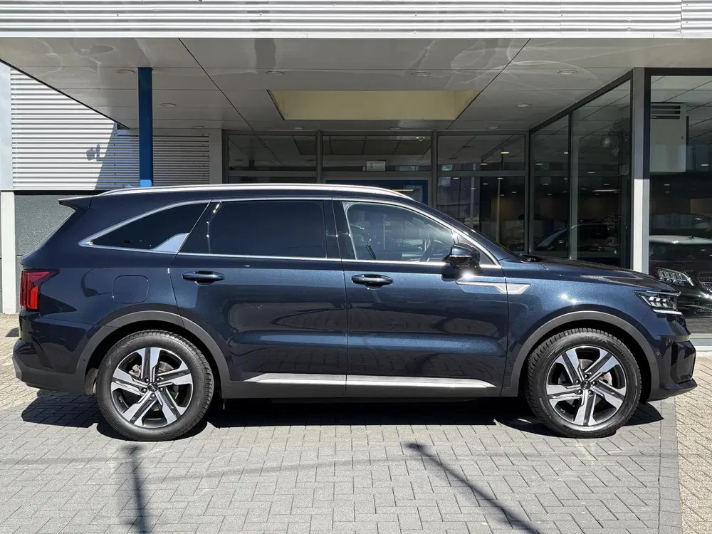 Kia Sorento 1.6 T-GDI Plug-in Hybrid 4WD ExecutiveLine uit 2022, foto 4