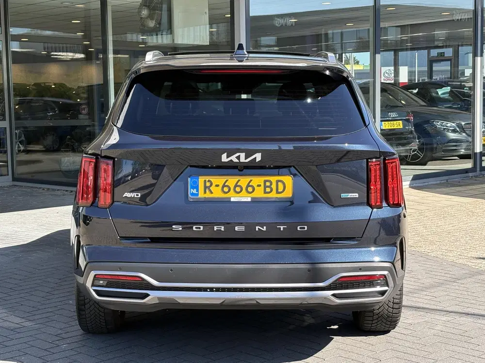 Kia Sorento 1.6 T-GDI Plug-in Hybrid 4WD ExecutiveLine uit 2022, foto 8
