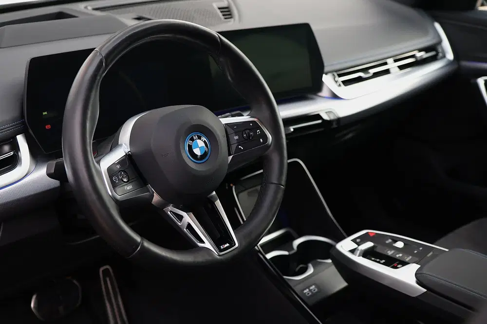 BMW iX1 BMW IX1 EDRIVE20 M sport elekt stoelen 360 uit 2024, foto 11