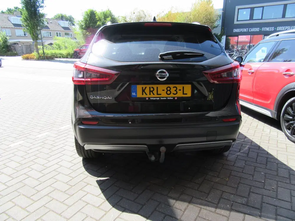 Nissan Qashqai 1.3 DIG-T Premium Edition met trekhaak uit 2021, foto 4