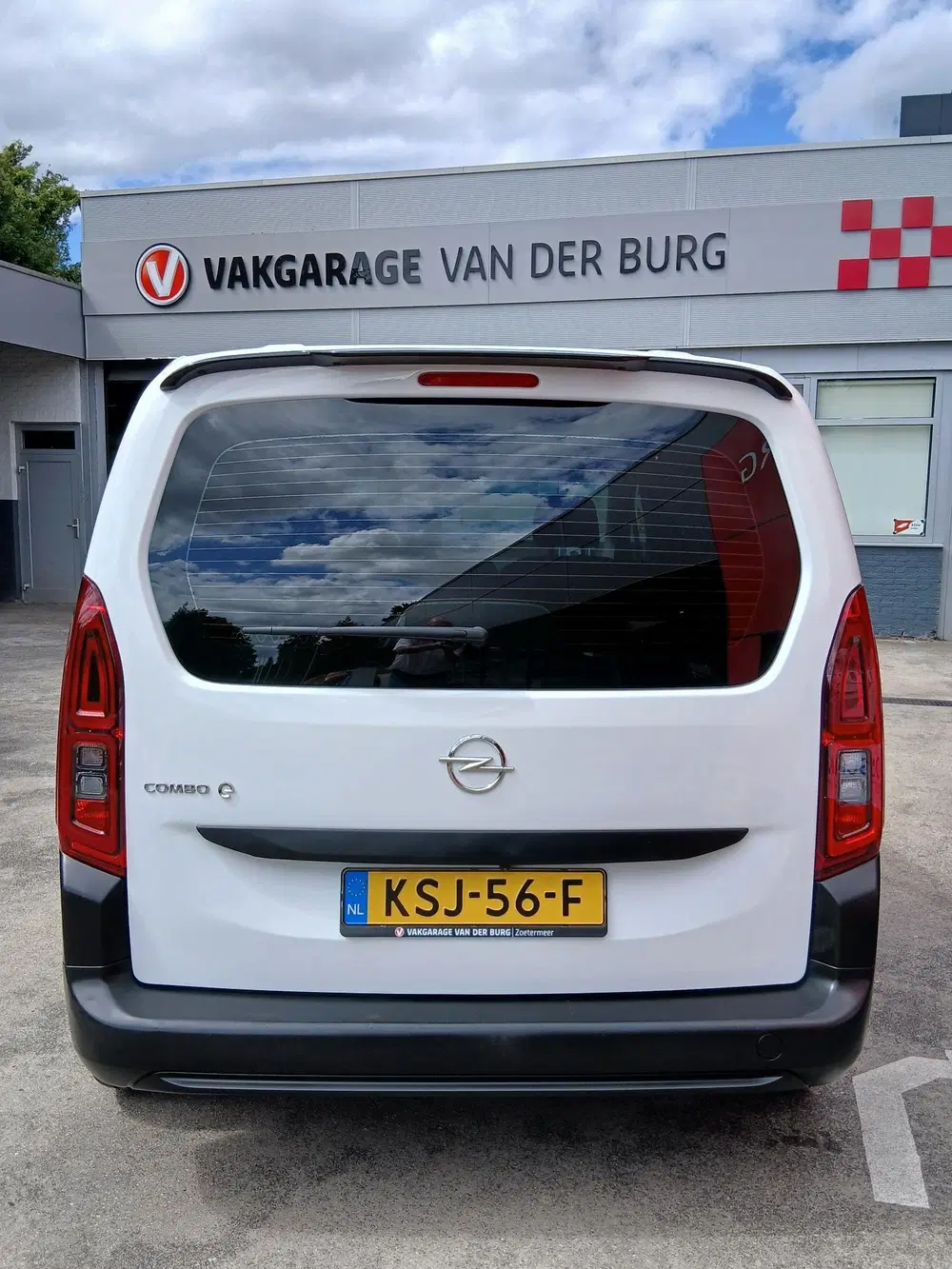 Opel Combo Life L1H1 Edition 50 kWh Camera uit 2022, foto 14