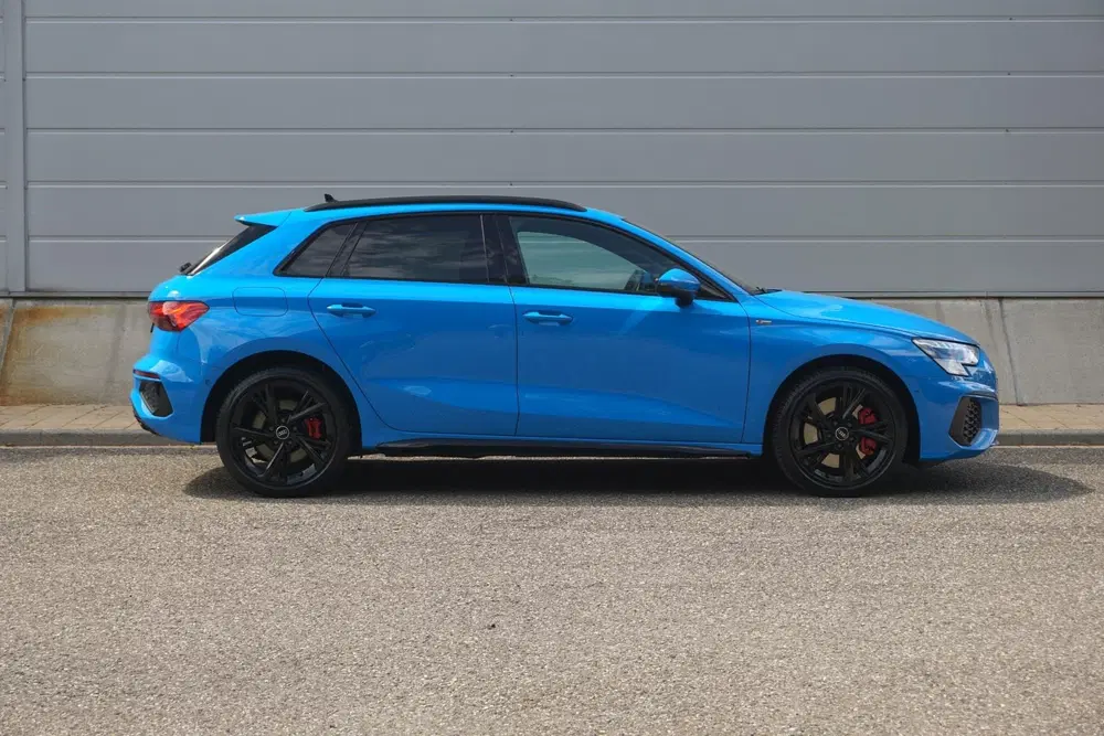Audi A3 45 TFSIe 245pk PHEV S Edition Competition uit 2023, foto 3