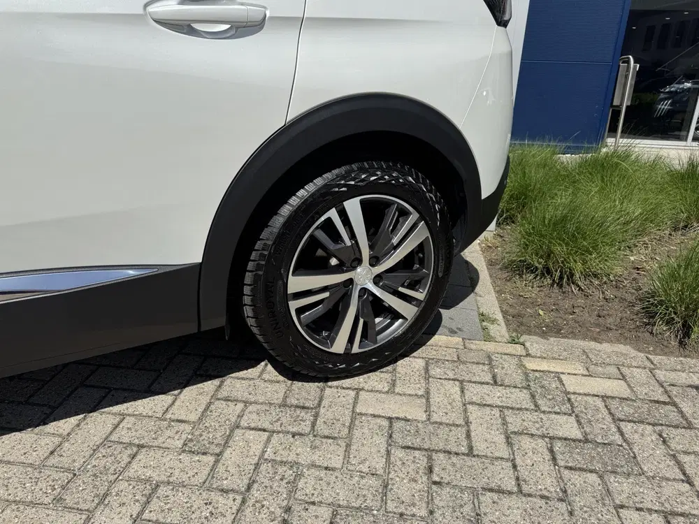 Peugeot 3008 PureTech 130 Allure l Camera l Stoelverwar uit 2021, foto 10