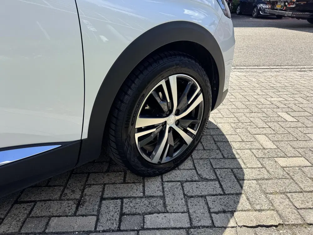 Peugeot 3008 PureTech 130 Allure l Camera l Stoelverwar uit 2021, foto 13