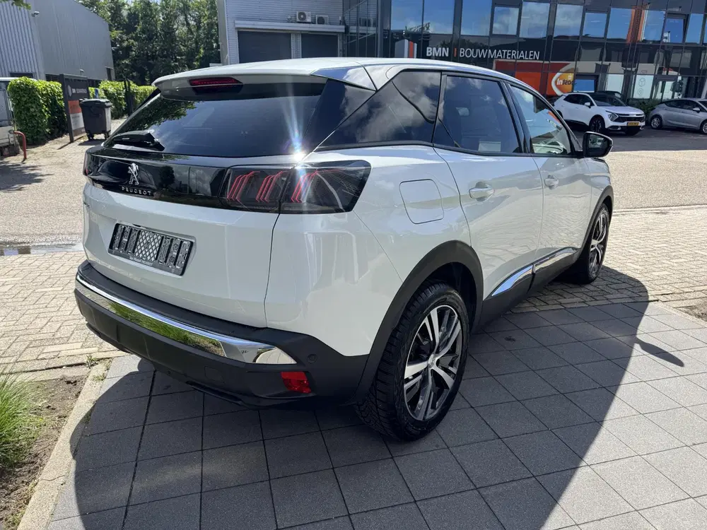 Peugeot 3008 PureTech 130 Allure l Camera l Stoelverwar uit 2021, foto 4