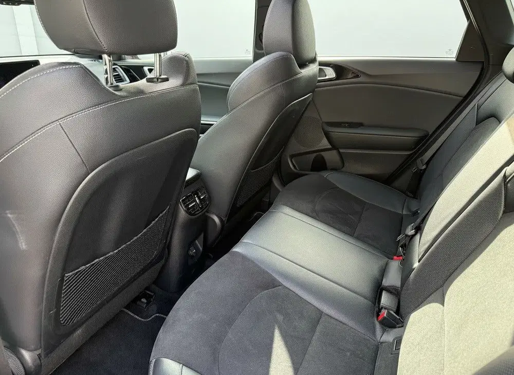 Kia Ceed 1.0 T-GDi GT-Line uit 2023, foto 13