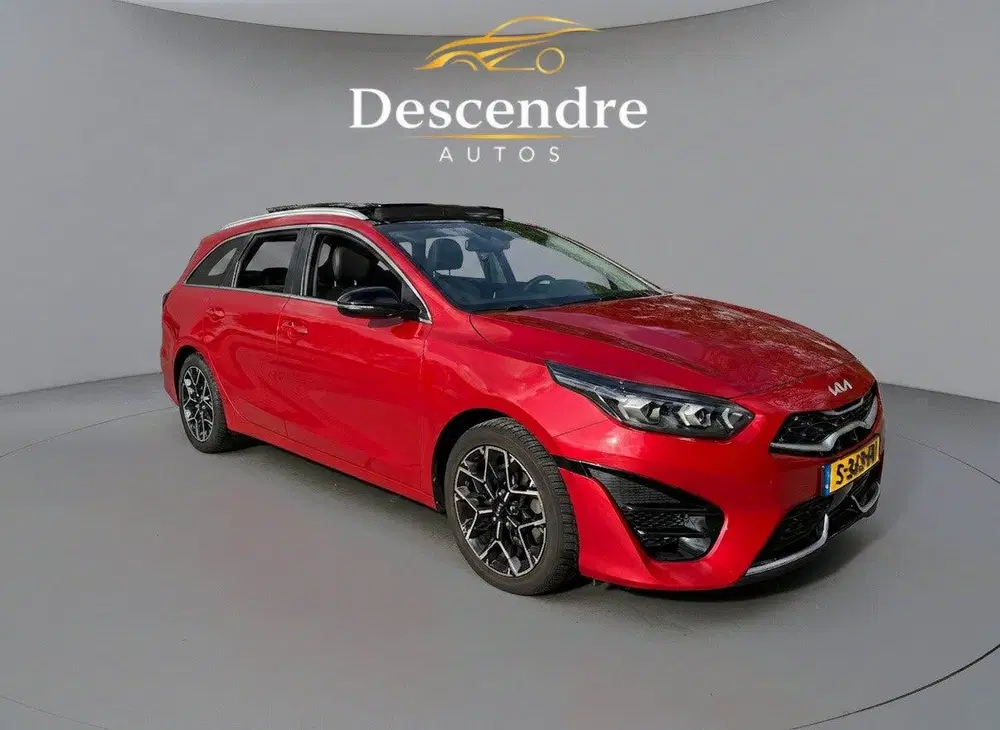 Kia Ceed 1.0 T-GDi GT-Line uit 2023, foto 2