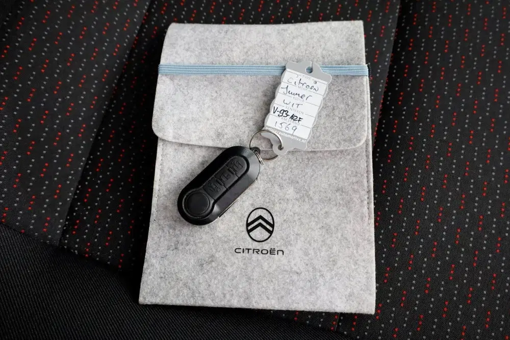 Citroën Jumper 2.2 BlueHDi 165pk L4H2 Airco uit 2024, foto 6