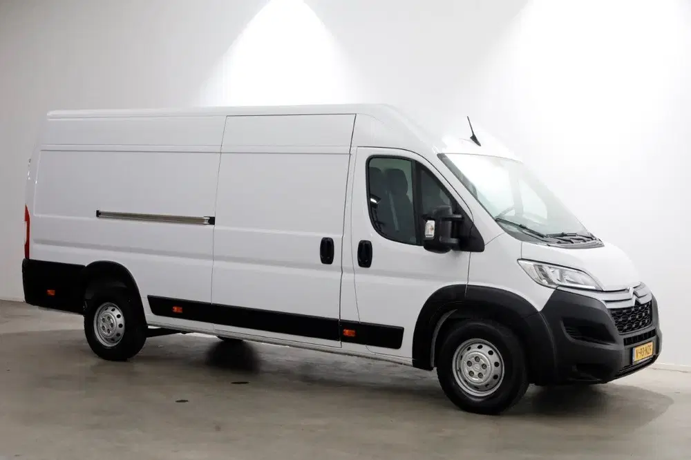 Citroën Jumper 2.2 BlueHDi 165pk L4H2 Airco uit 2024, foto 9