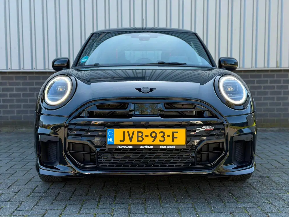 Mini John Cooper Works 1.5 Cooper C Classic M John Cooper Works uit 2024, foto 10