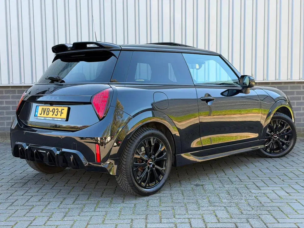 Mini John Cooper Works 1.5 Cooper C Classic M John Cooper Works uit 2024, foto 4