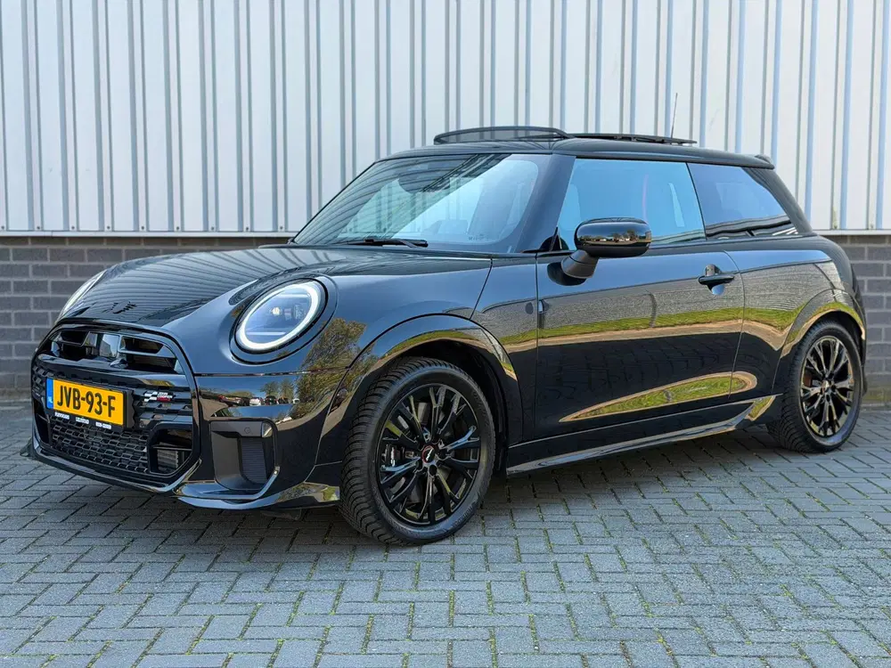 Mini John Cooper Works 1.5 Cooper C Classic M John Cooper Works uit 2024, foto 6