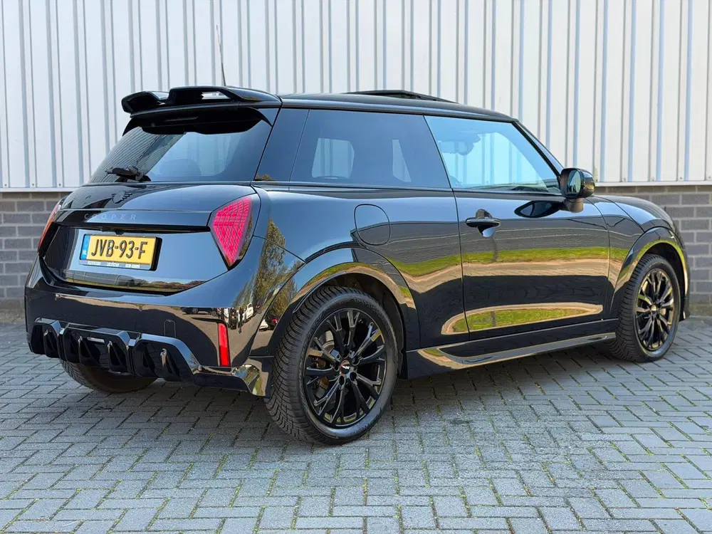 Mini John Cooper Works 1.5 Cooper C Classic M John Cooper Works uit 2024, foto 7