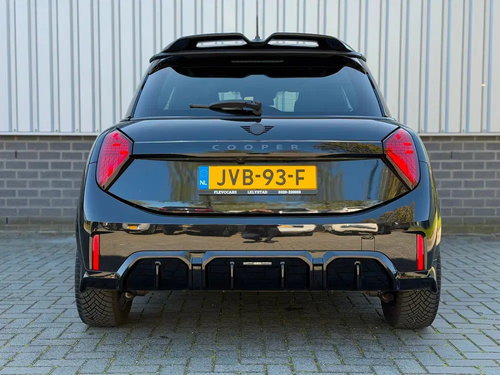 Mini John Cooper Works 1.5 Cooper C Classic M John Cooper Works uit 2024, foto 9