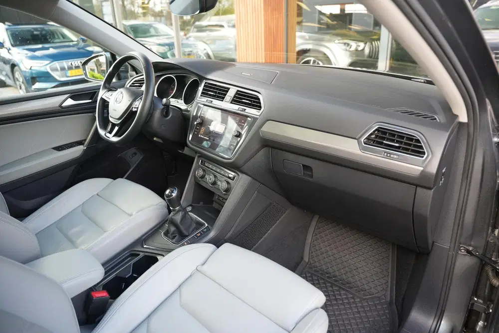 Volkswagen Tiguan Allspace 1.5 TSI Comfortline Business Pano uit 2020, foto 10