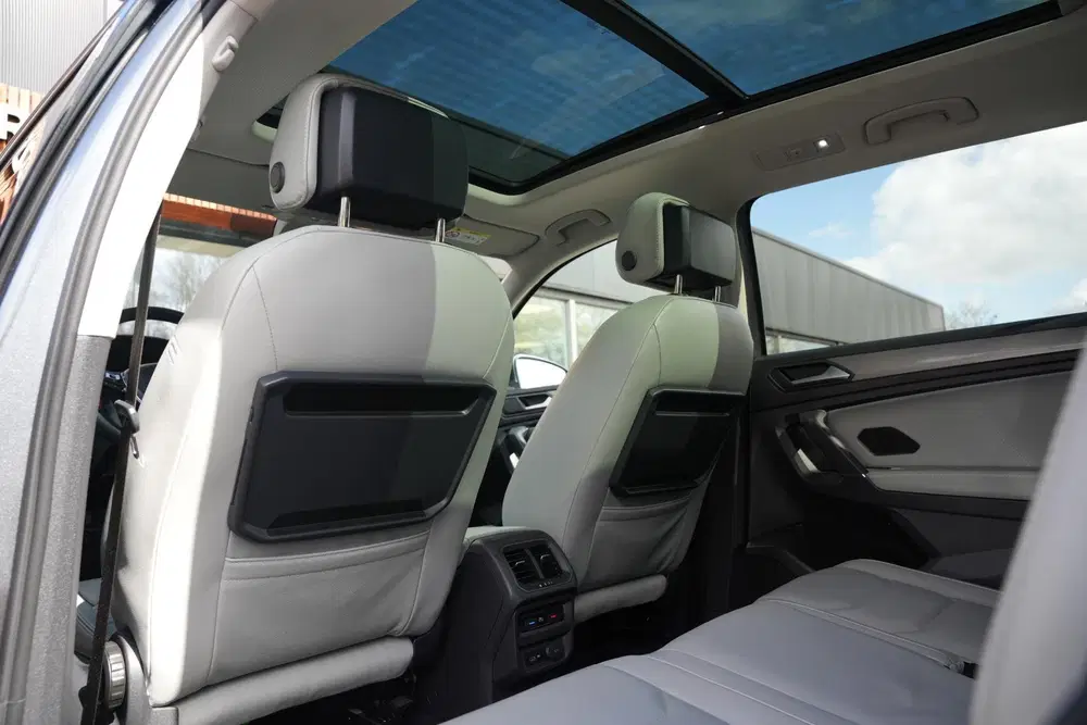 Volkswagen Tiguan Allspace 1.5 TSI Comfortline Business Pano uit 2020, foto 4
