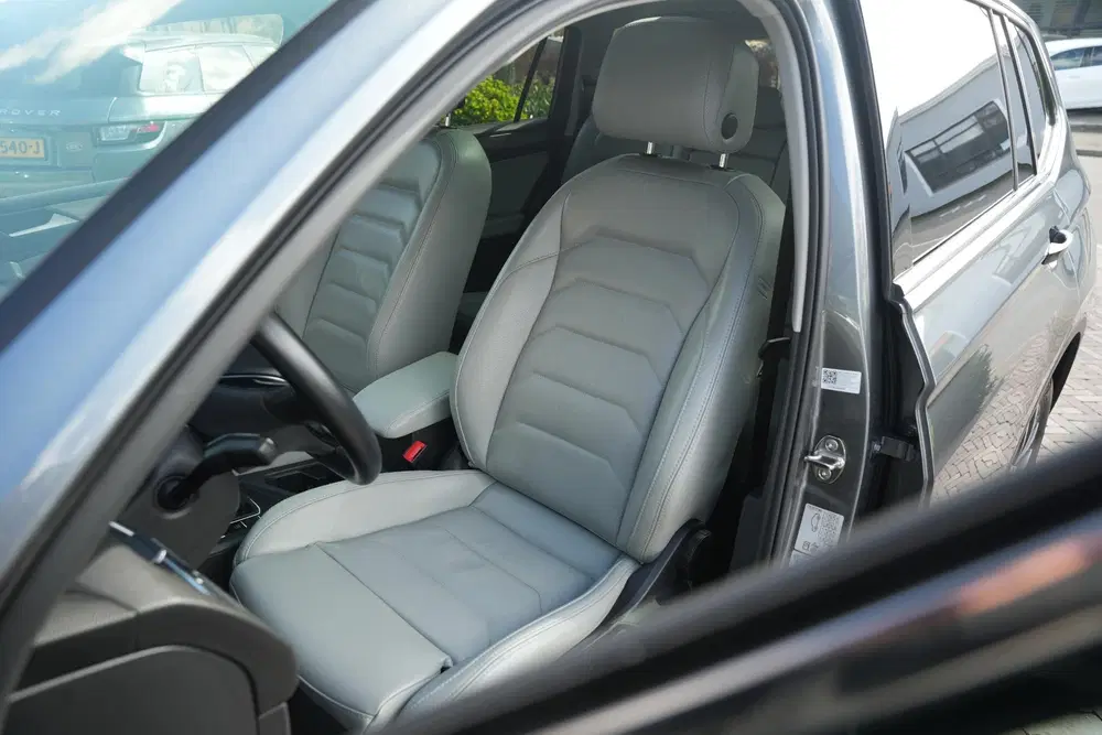 Volkswagen Tiguan Allspace 1.5 TSI Comfortline Business Pano uit 2020, foto 8