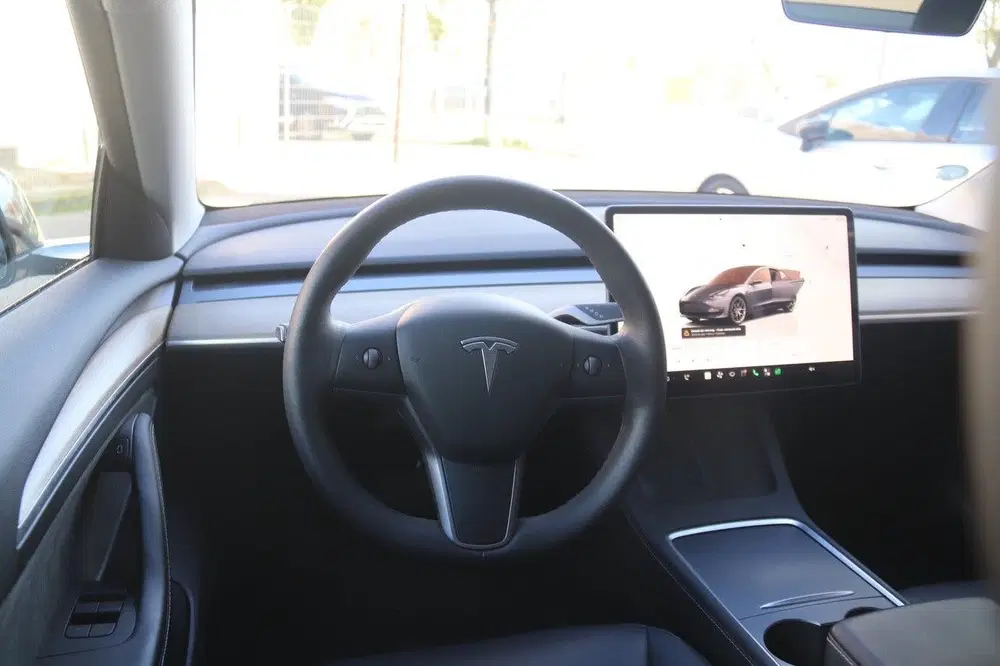Tesla Model 3 Standard RWD Plus 60 kWh uit 2022, foto 10