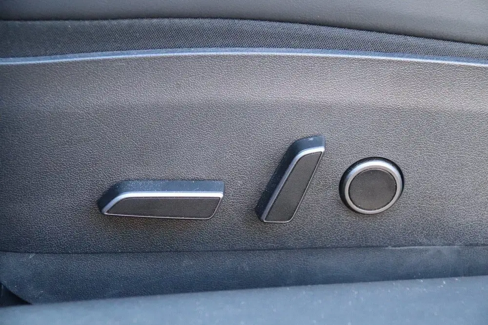 Tesla Model 3 Standard RWD Plus 60 kWh uit 2022, foto 9