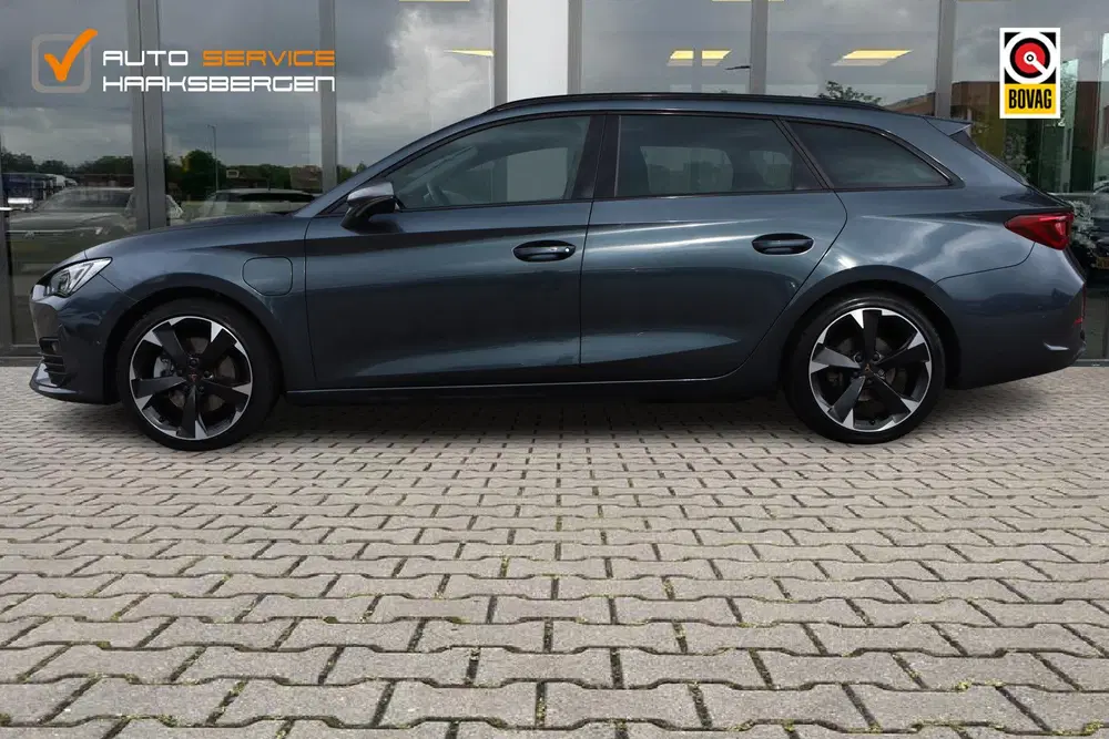 Cupra Leon 1.4 e-Hybrid Business uit 2023, foto 2