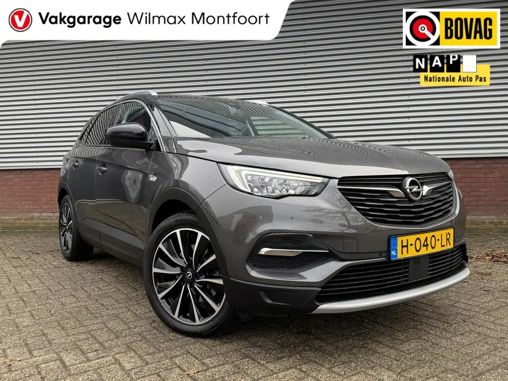 Opel Grandland 1.6 Turbo Hybrid4 244 PK Business Executiv uit 2020, foto 2