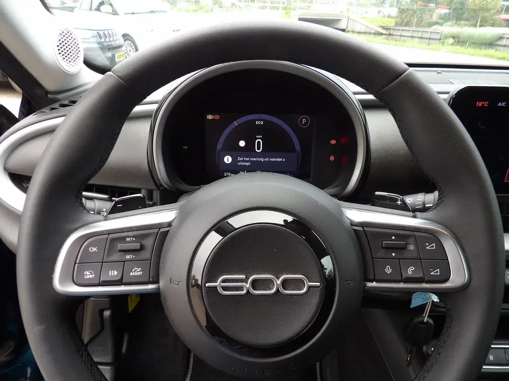 Fiat 600 1.2 Mild-Hybrid uit 2024, foto 12