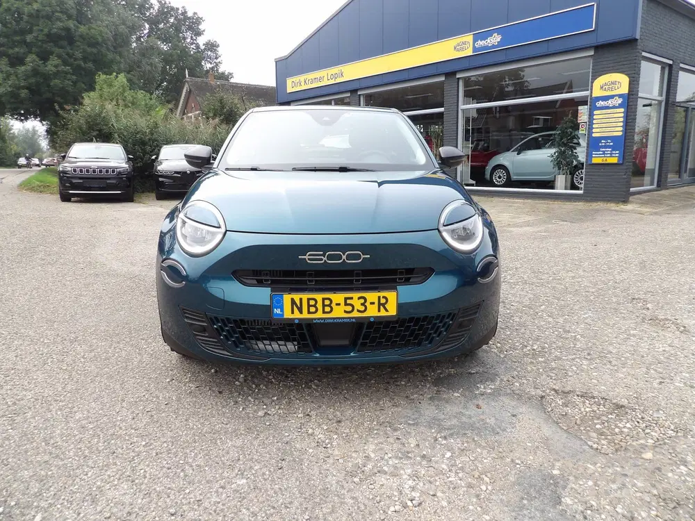Fiat 600 1.2 Mild-Hybrid uit 2024, foto 3