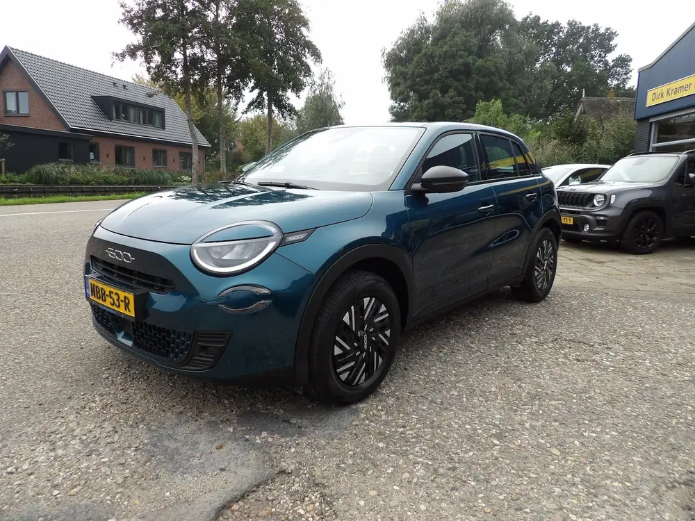 Fiat 600 1.2 Mild-Hybrid uit 2024, foto 4
