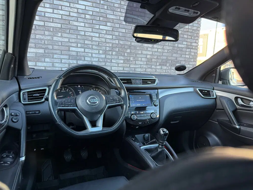 Nissan Qashqai 1.2 Tekna + Panorama uit 2019, foto 15