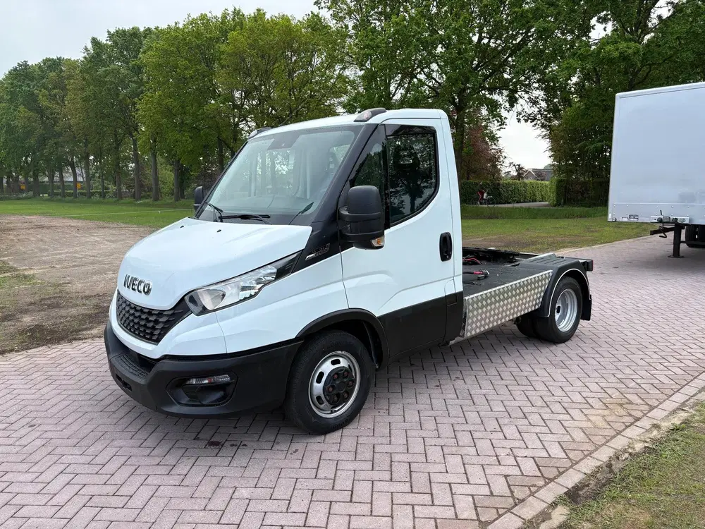 Iveco Daily be trekker euro 6 (bj 2020) uit 2020, foto 2