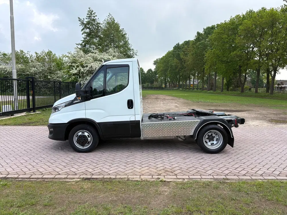 Iveco Daily be trekker euro 6 (bj 2020) uit 2020, foto 3